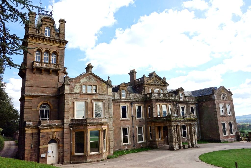 HESTERCOMBE-HOUSE.JPG