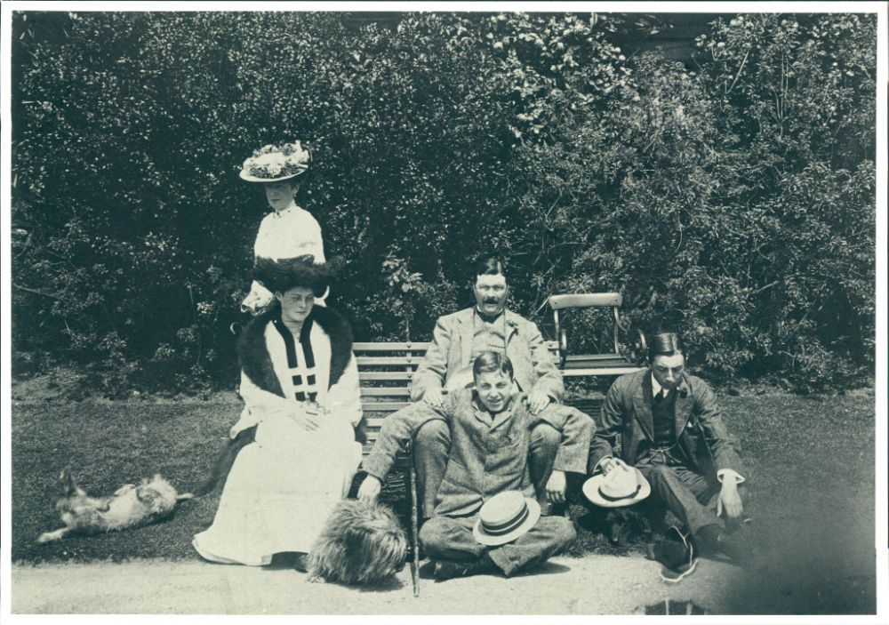 Fig. 11: E. W. B (‘Teddy’) Portman seated with two of his three stepsons, Thomas Vesey (left) and Osbert Vesey (right), 1904. Mrs. Portman is shown standing.