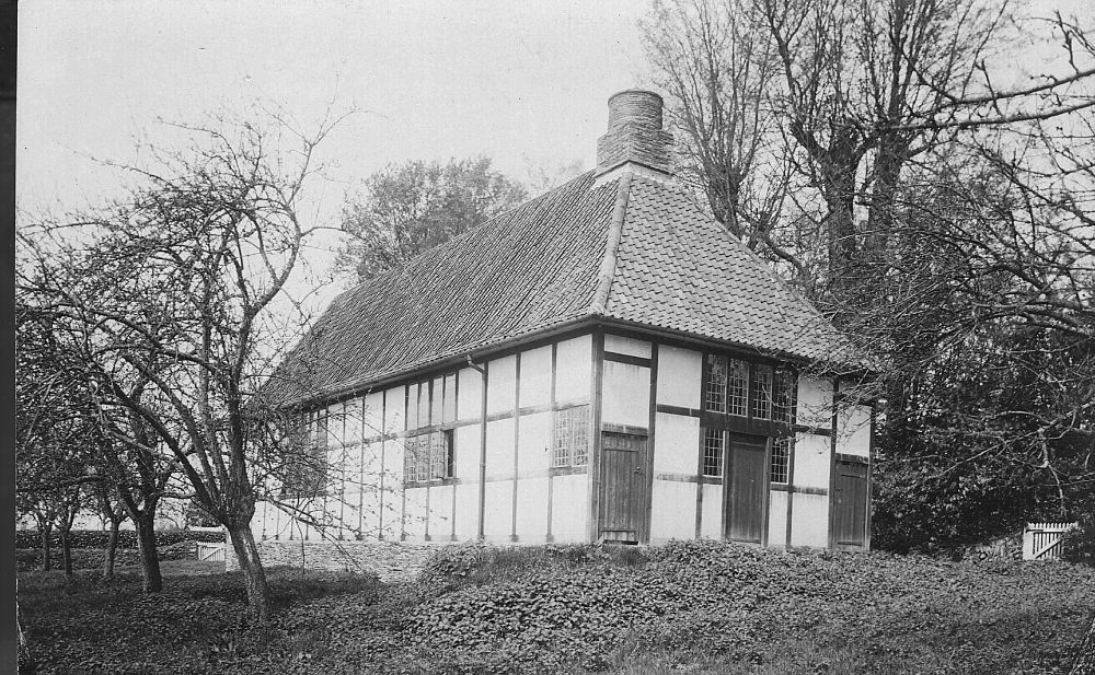 Fig. 3: ‘Hestercombe Hall’ from the southeast, c. 1920, now the site of Lyndons.